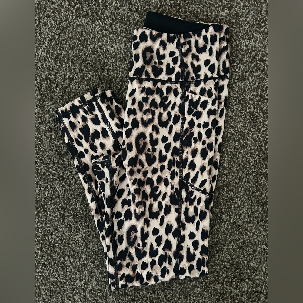 Victoria secret pocket leggings